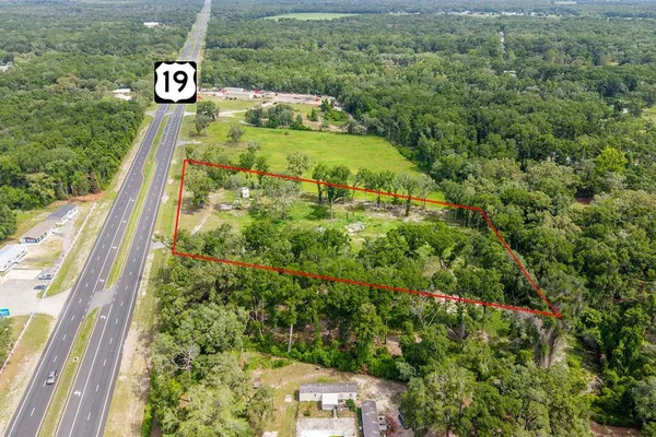 $450,000 | 14621 Highway 19, Chiefland, FL 32626