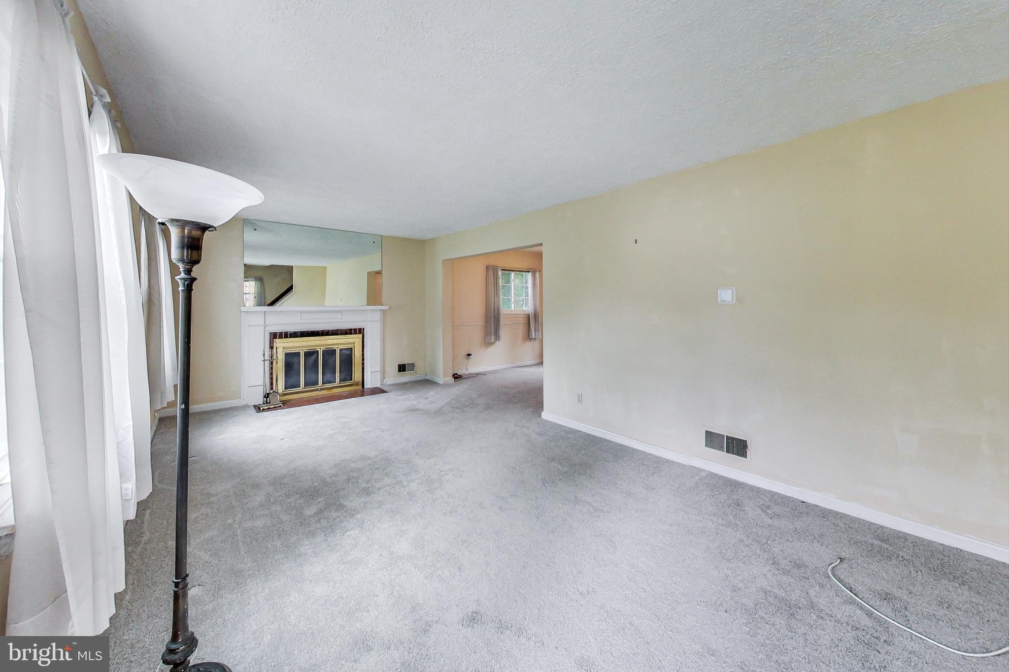 5798 Carlyle Street Cheverly, MD 20785 - Photo 4 of 32