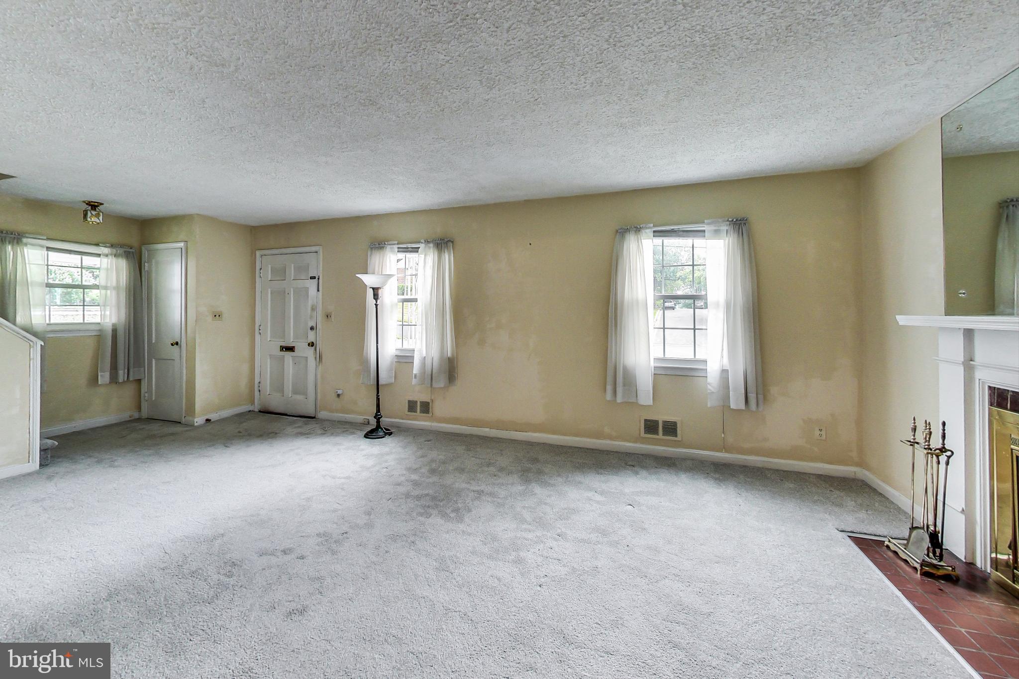 5798 Carlyle Street Cheverly, MD 20785 - Photo 5 of 32