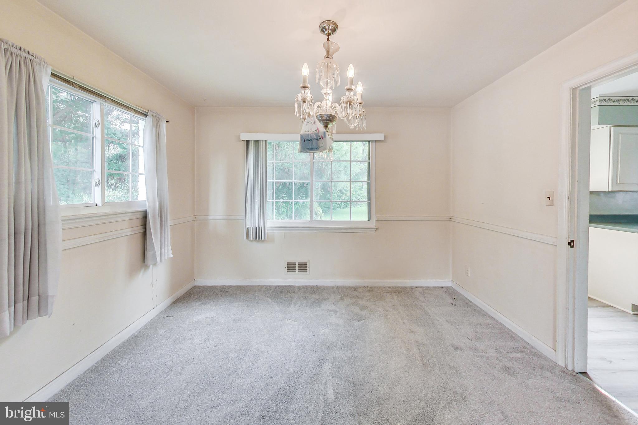 5798 Carlyle Street Cheverly, MD 20785 - Photo 7 of 32