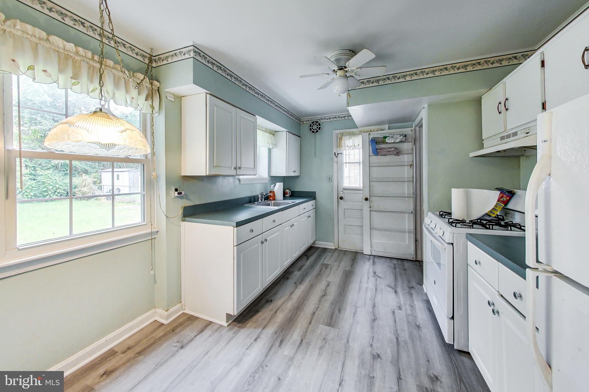 5798 Carlyle Street Cheverly, MD 20785 - Photo 10 of 32
