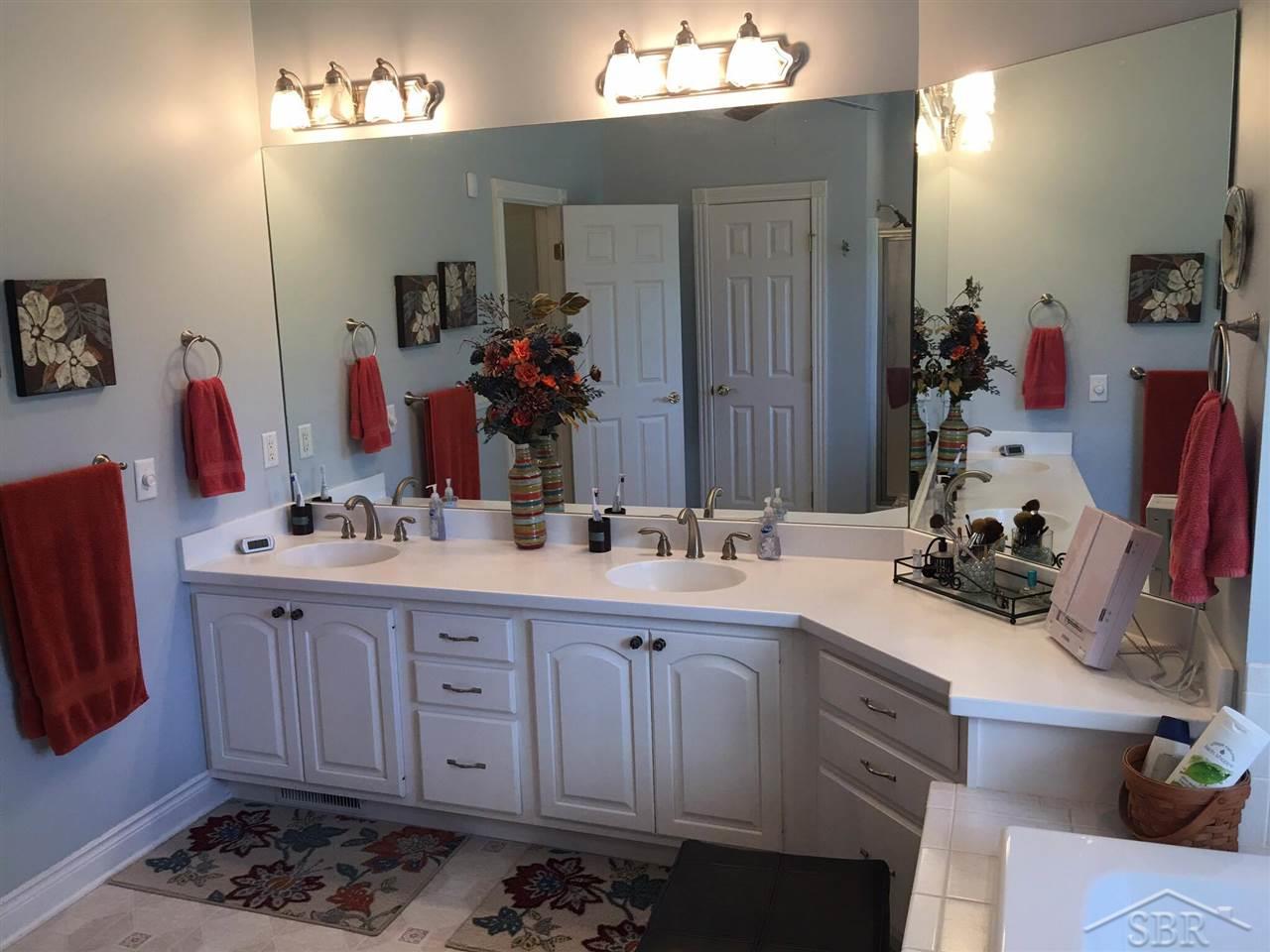 4496 Autumn Ridge Saginaw, MI 48603 - Photo 23 of 44 31301052-22.JPG