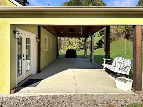 $269,900 | 1224 Burgettstown Road, Hickory, PA 15340