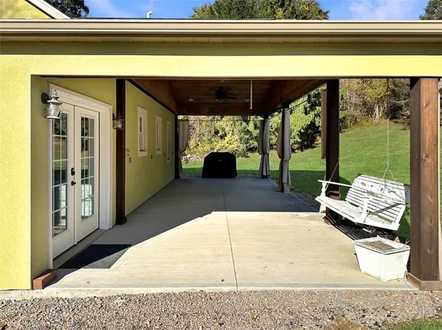 $269,900 | 1224 Burgettstown Road, Hickory, PA 15340