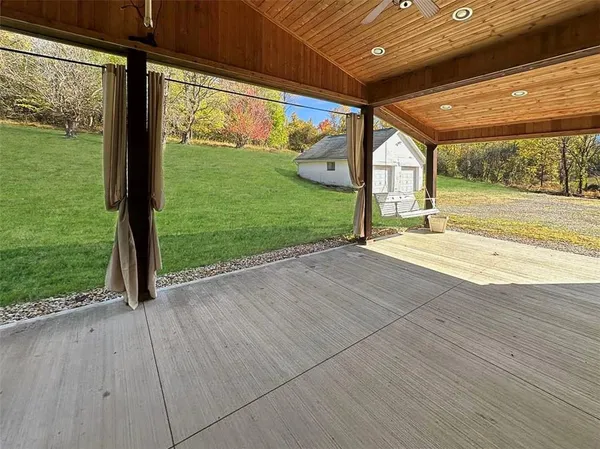 $269,900 | 1224 Burgettstown Road, Hickory, PA 15340