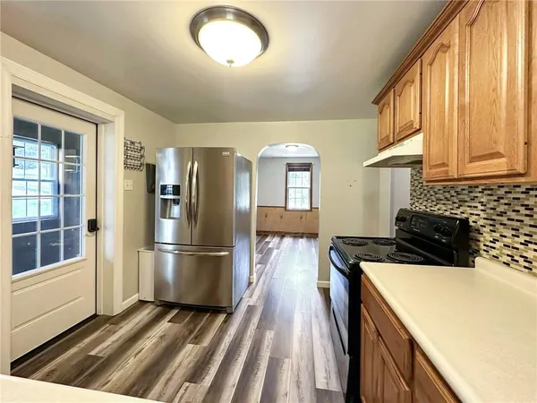 $269,900 | 1224 Burgettstown Road, Hickory, PA 15340