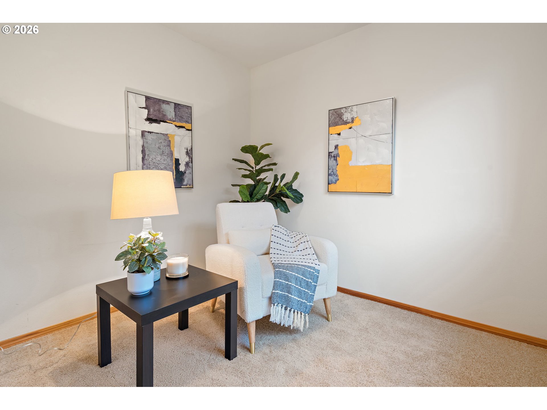 15460 Southwest 145th Terrace Tigard, OR 97224 - Photo 31 of 45 a living room with furniture and a potted plant