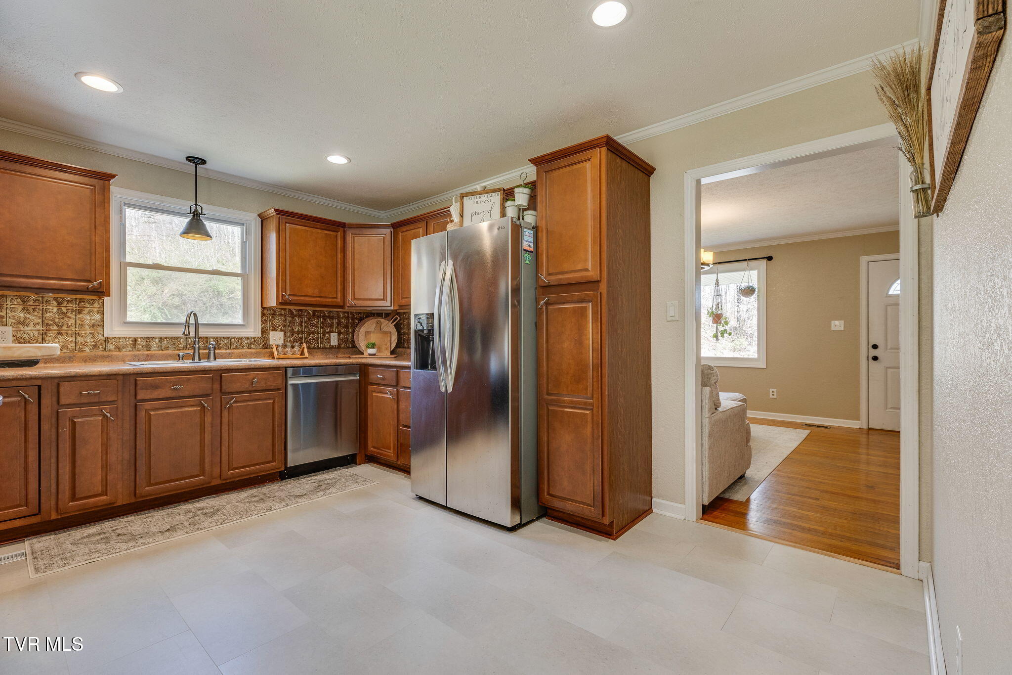 426 Long Ridge Road Weber City, VA 24290 - Photo 11 of 29 009