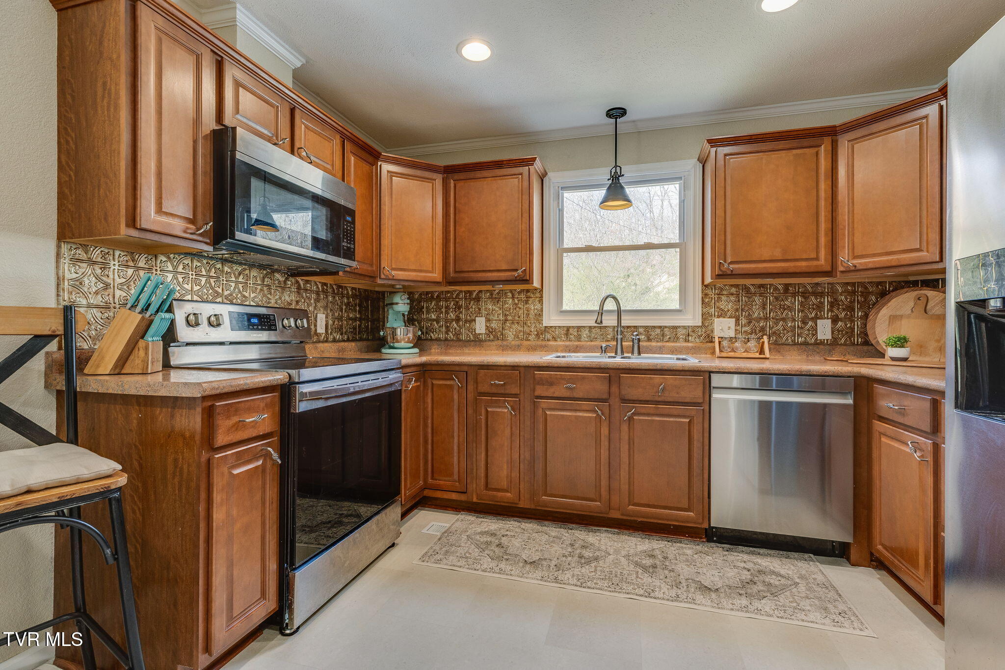 426 Long Ridge Road Weber City, VA 24290 - Photo 12 of 29 010