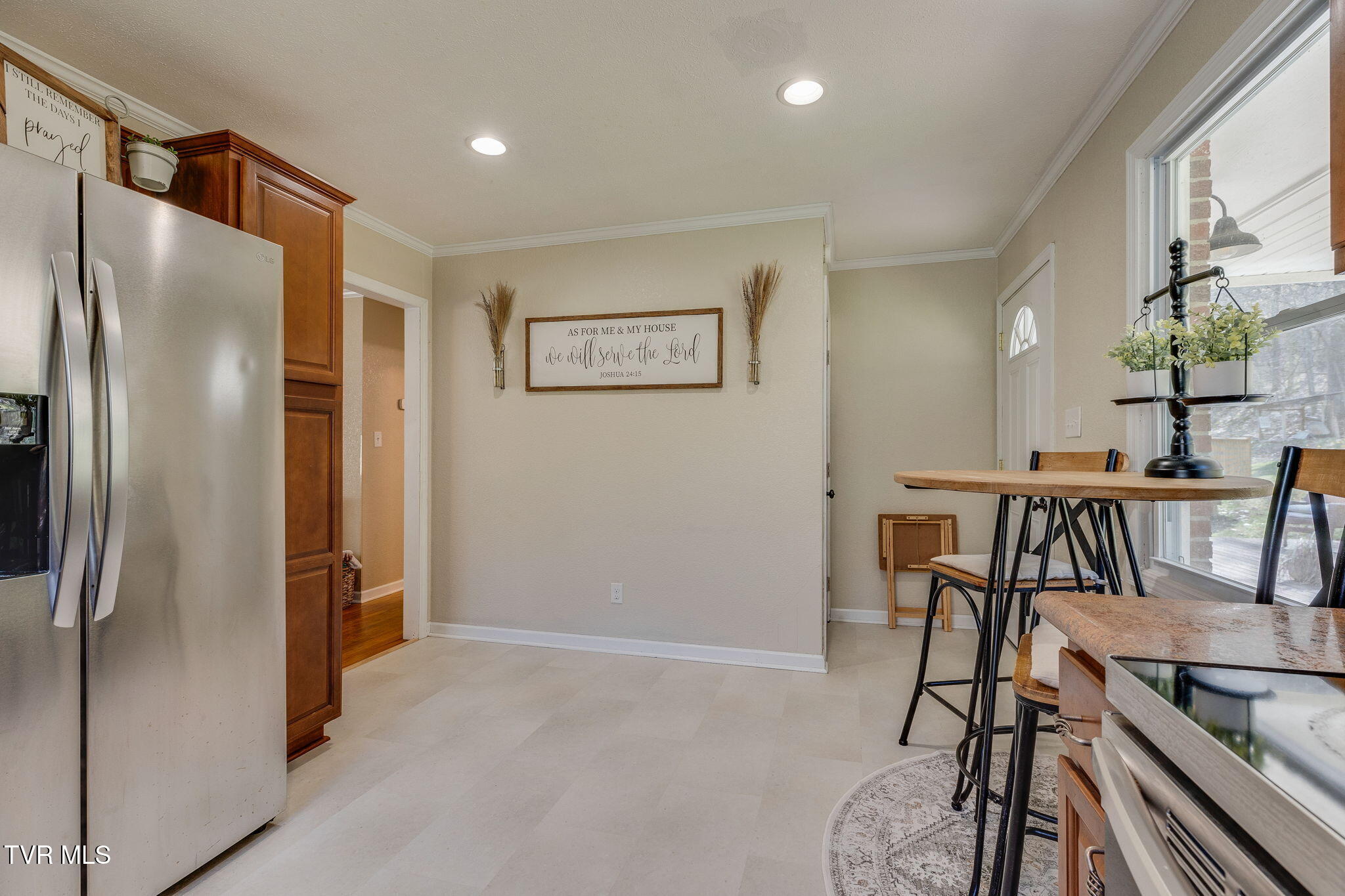 426 Long Ridge Road Weber City, VA 24290 - Photo 13 of 29 011