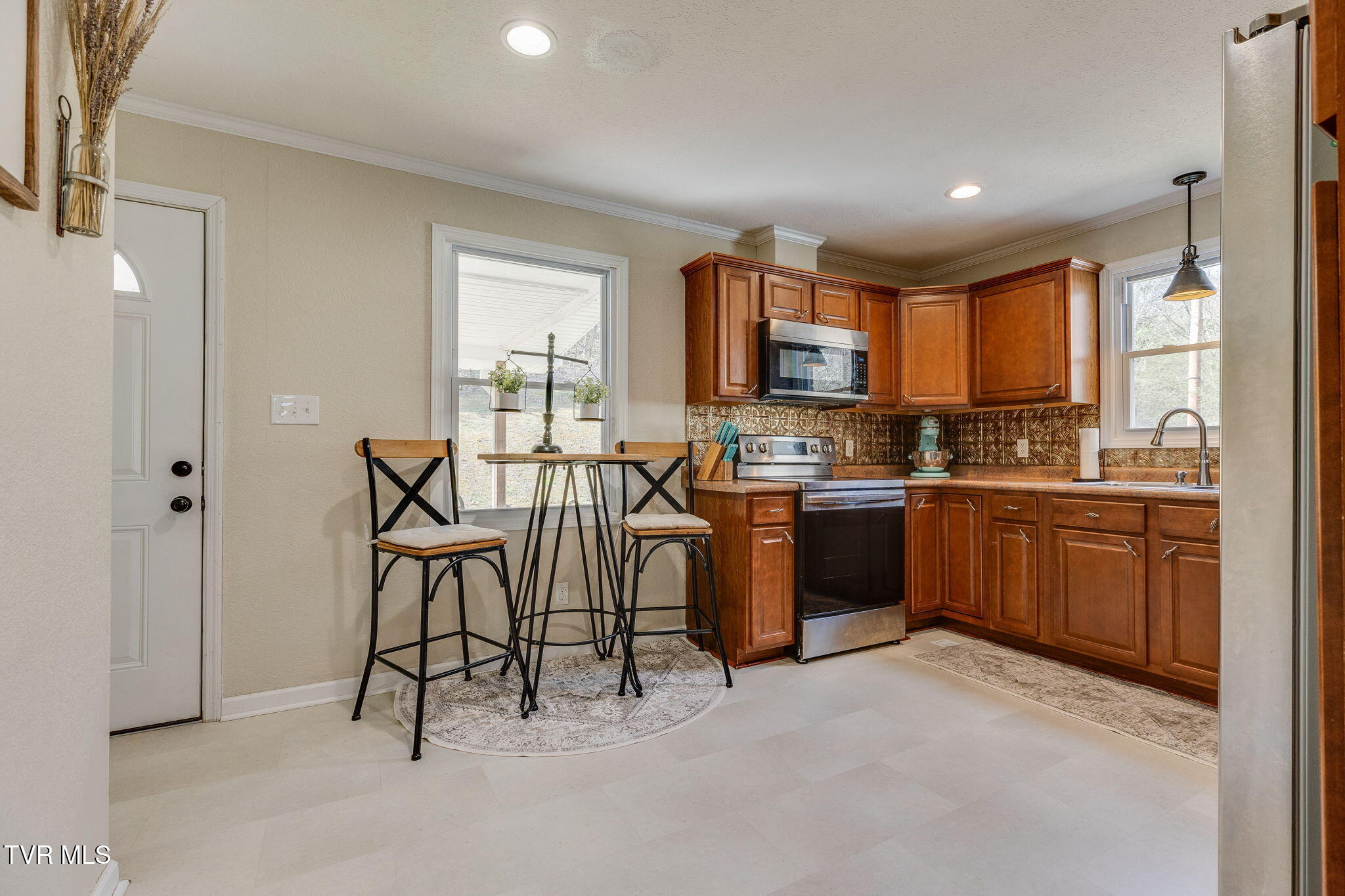 426 Long Ridge Road Weber City, VA 24290 - Photo 10 of 29 008