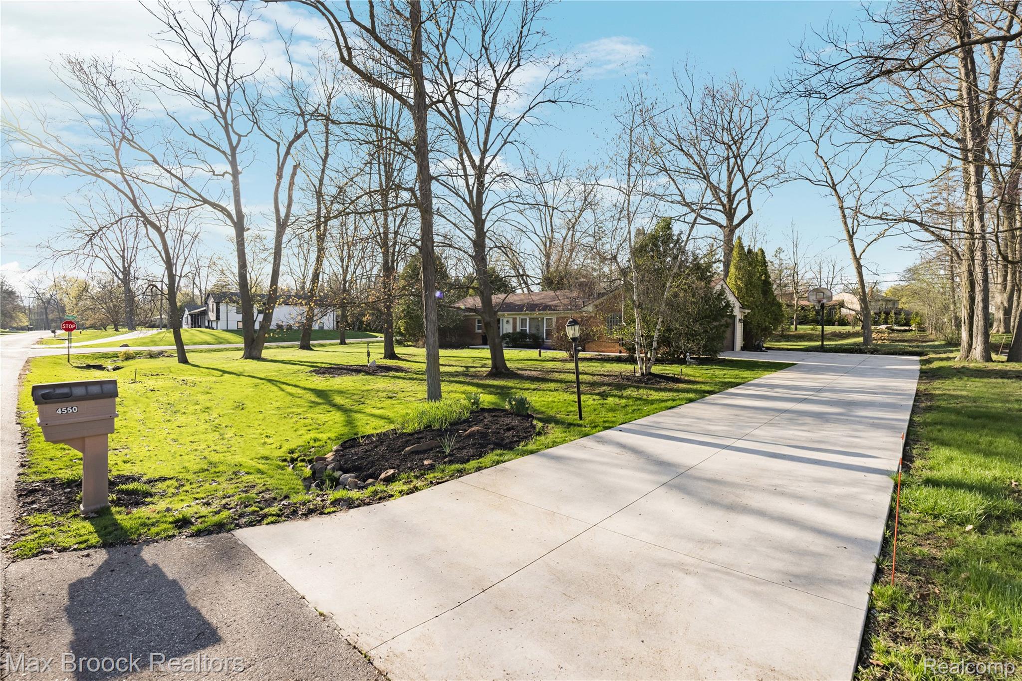 4550 Patrick Road West Bloomfield, MI 48322 - Photo 45 of 48 New Driveway