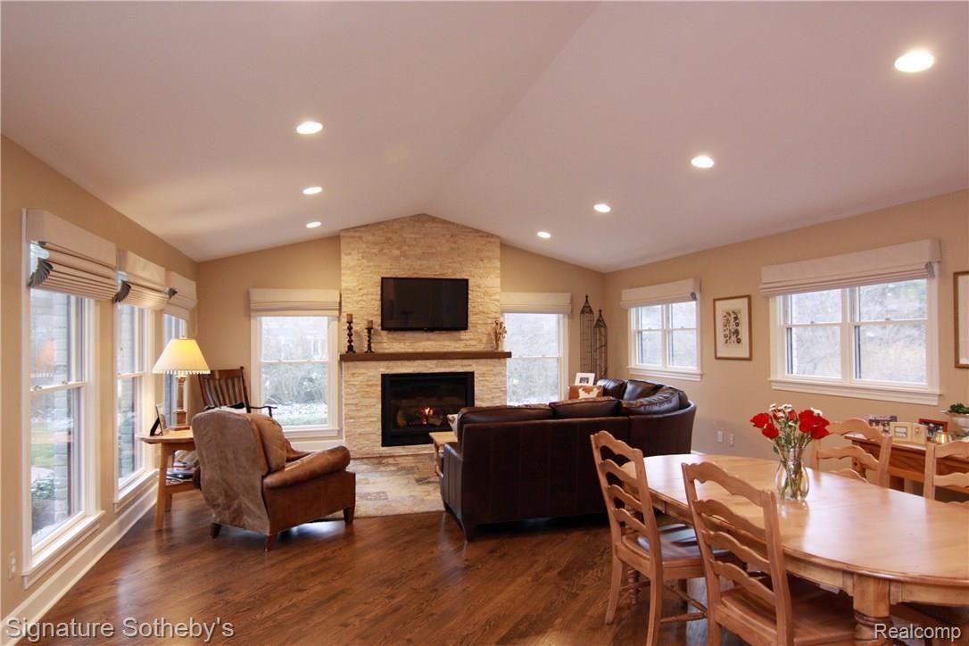 770 North Cranbrook Road Bloomfield Hills, MI 48301 - Photo 17 of 39 12.jpg