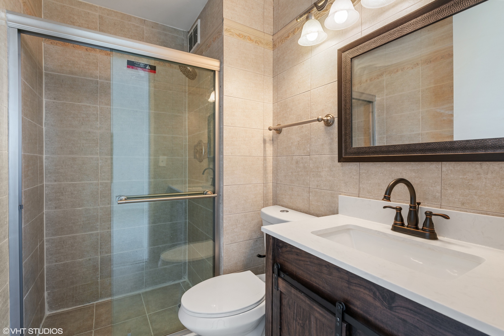 720 West Gordon Terrace, Unit 7D Chicago, IL 60613 - Photo 9 of 15