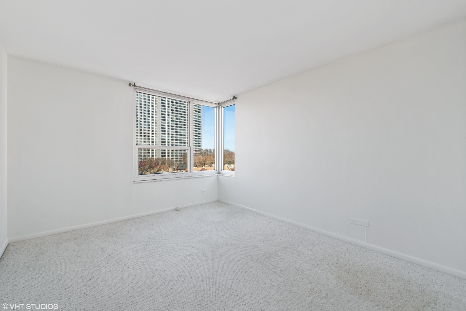 720 West Gordon Terrace, Unit 7D Chicago, IL 60613 - Photo 10 of 15