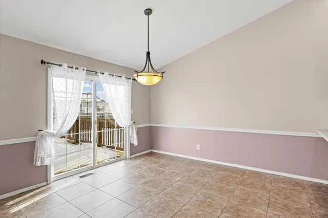 $237,500 | 606 Cedar Drive, St. Joseph, IL 61873