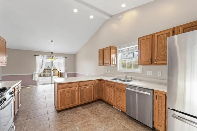 $237,500 | 606 Cedar Drive, St. Joseph, IL 61873