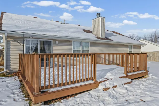 $237,500 | 606 Cedar Drive, St. Joseph, IL 61873