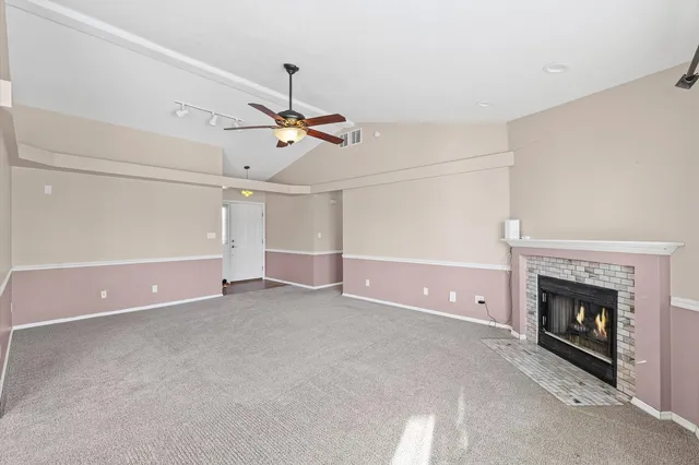 $237,500 | 606 Cedar Drive, St. Joseph, IL 61873