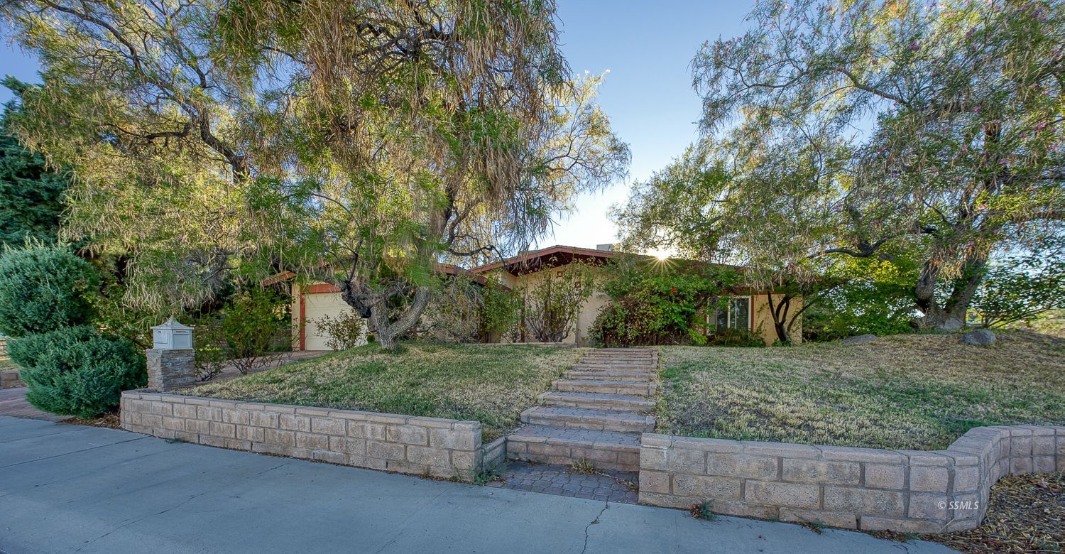 649 Peg Street Ridgecrest, CA 93555 - Photo 2 of 38 a view of a backyard