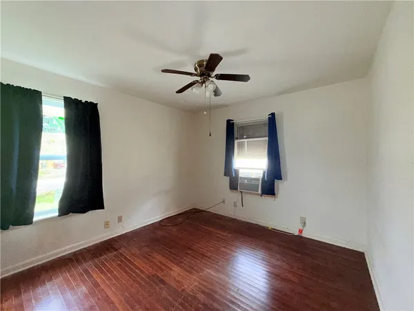 $1,600 | 921 Oak Street, Taft, TX 78390