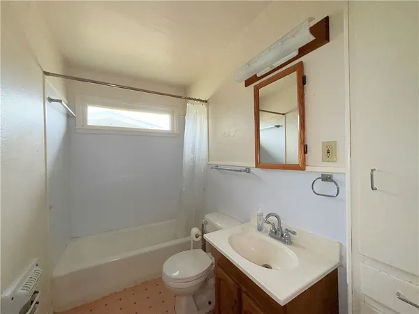 $1,600 | 921 Oak Street, Taft, TX 78390