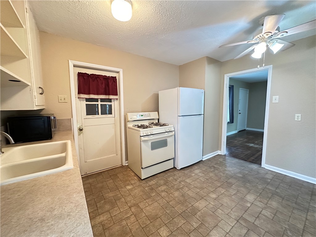 921 Oak Street Taft, TX 78390 - Photo 10 of 26