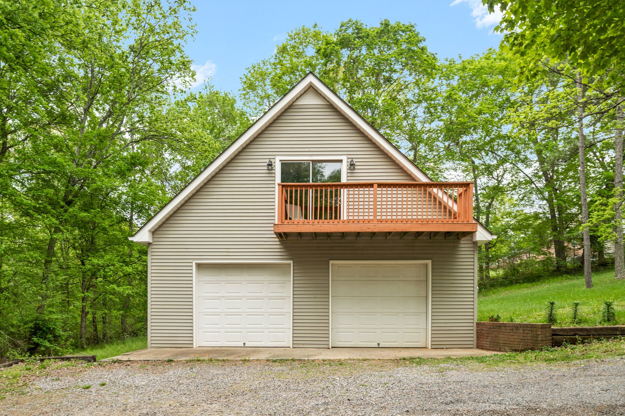 1925 7 Mile Ferry Road Clarksville, TN 37040 - Photo 39 of 57 a front view of a house with a yard and garage