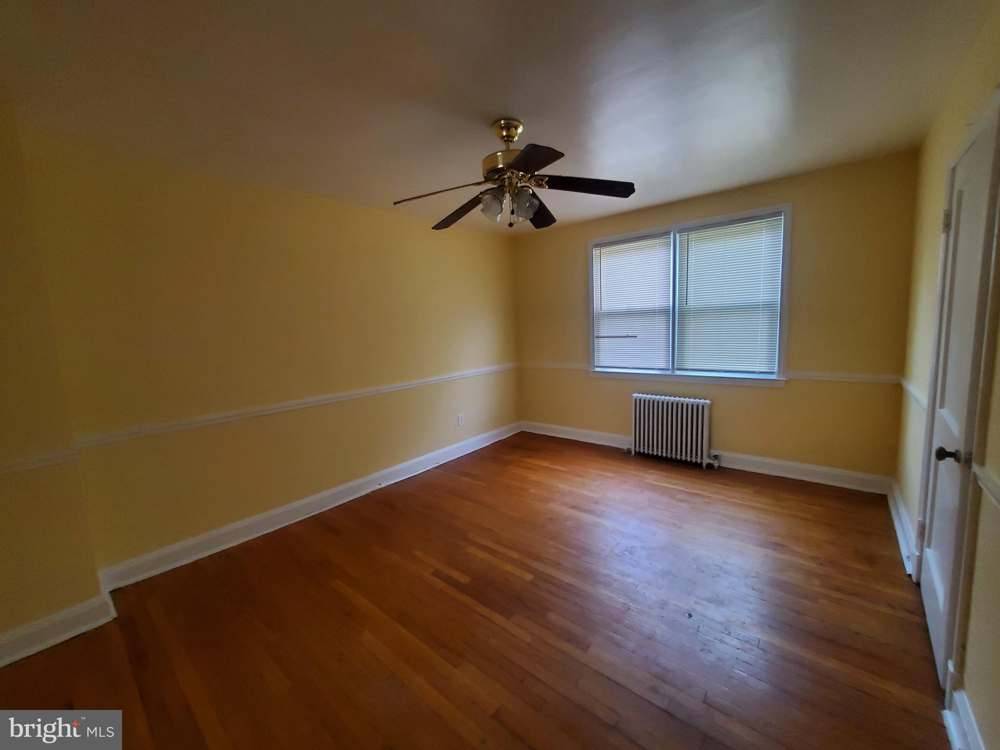 806 Wildwood Parkway Baltimore, MD 21229 - Photo 4 of 15