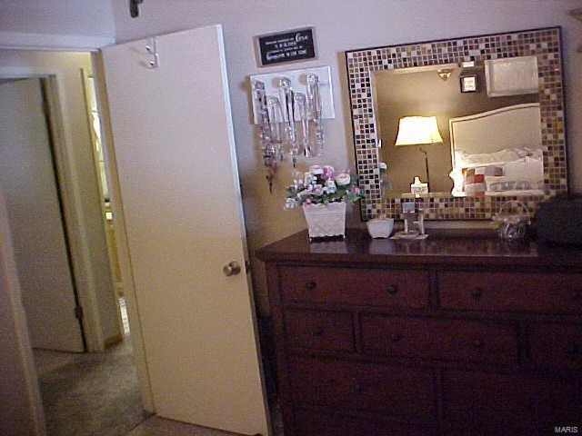 3703 Humbert Road Alton, IL 62002 - Photo 19 of 61 Gallery Image 19