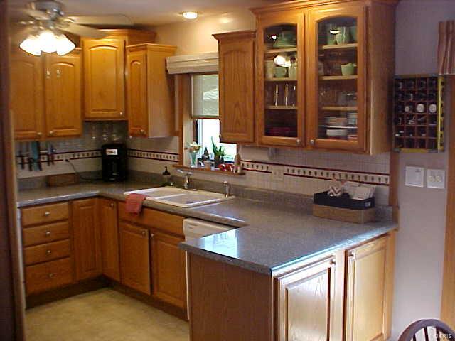 3703 Humbert Road Alton, IL 62002 - Photo 5 of 61 Gallery Image 5