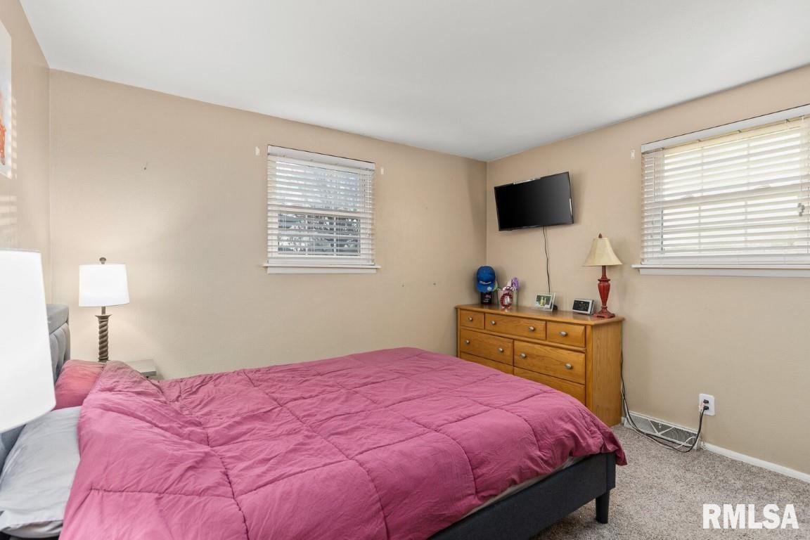604 Cardinal Drive Washington, IL 61571 - Photo 13 of 27 Gallery Image 13