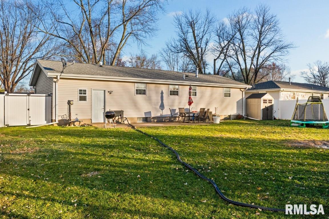 604 Cardinal Drive Washington, IL 61571 - Photo 26 of 27 Gallery Image 26