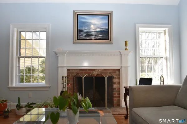 $689,000 | 253 Hurlburt Street, Glastonbury, CT 06033