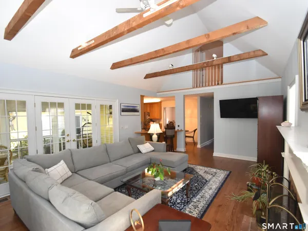 $689,000 | 253 Hurlburt Street, Glastonbury, CT 06033