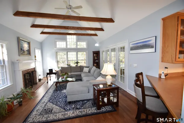 $689,000 | 253 Hurlburt Street, Glastonbury, CT 06033