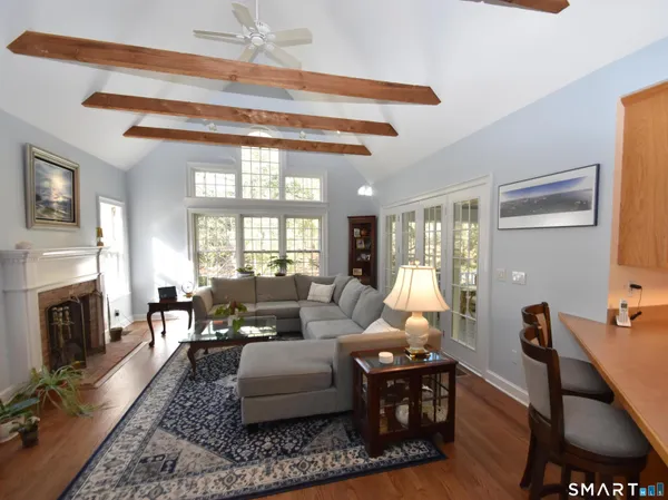 $689,000 | 253 Hurlburt Street, Glastonbury, CT 06033