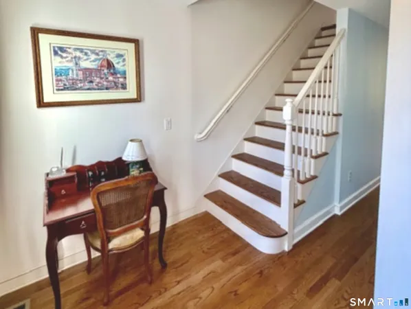 $689,000 | 253 Hurlburt Street, Glastonbury, CT 06033