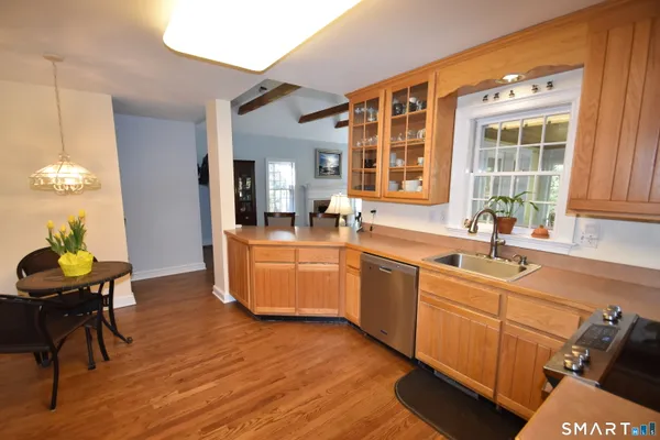 $689,000 | 253 Hurlburt Street, Glastonbury, CT 06033