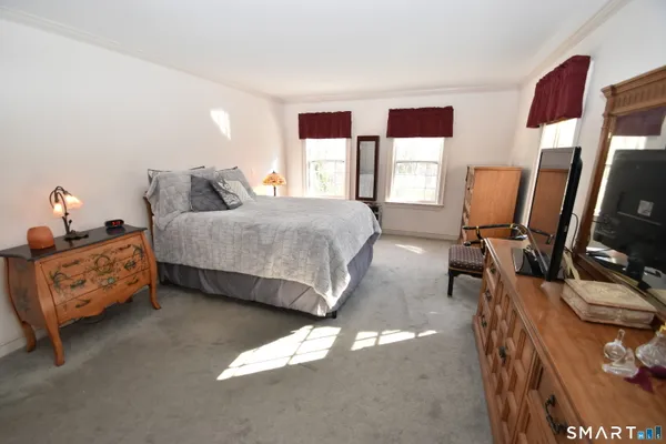 $689,000 | 253 Hurlburt Street, Glastonbury, CT 06033