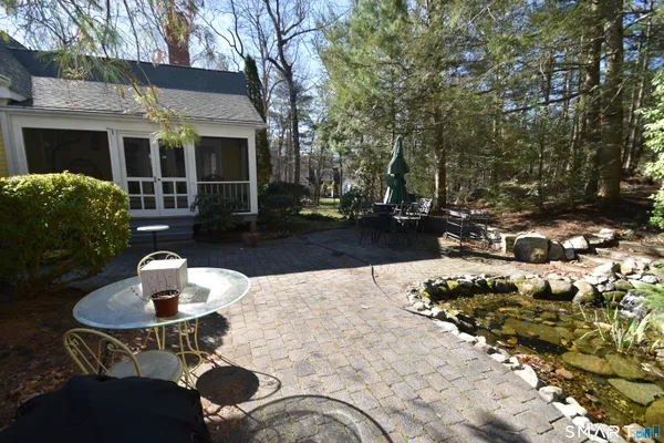 $689,000 | 253 Hurlburt Street, Glastonbury, CT 06033