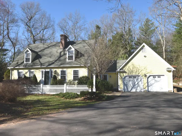 $689,000 | 253 Hurlburt Street, Glastonbury, CT 06033
