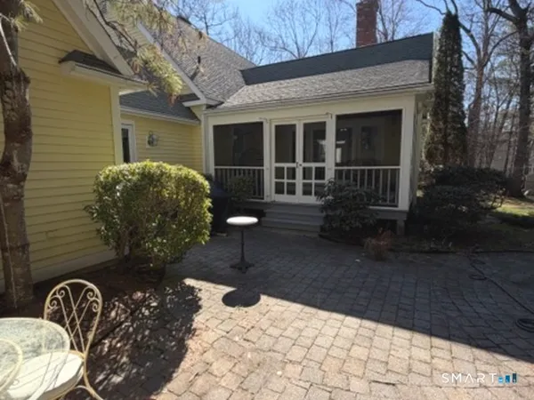 $689,000 | 253 Hurlburt Street, Glastonbury, CT 06033