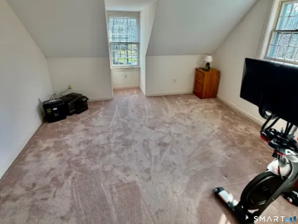 $689,000 | 253 Hurlburt Street, Glastonbury, CT 06033