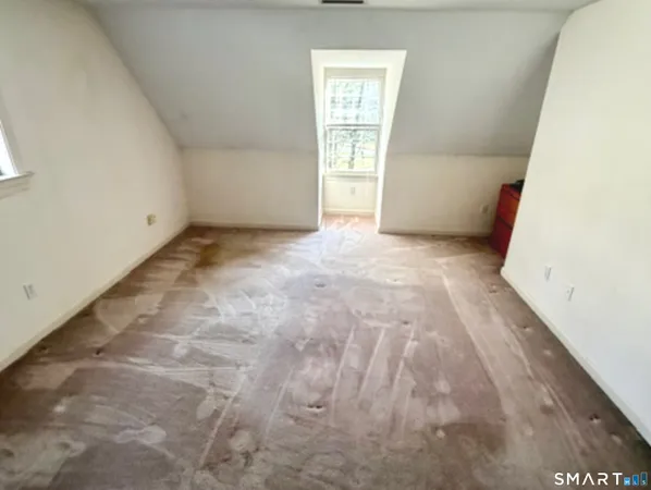 $689,000 | 253 Hurlburt Street, Glastonbury, CT 06033