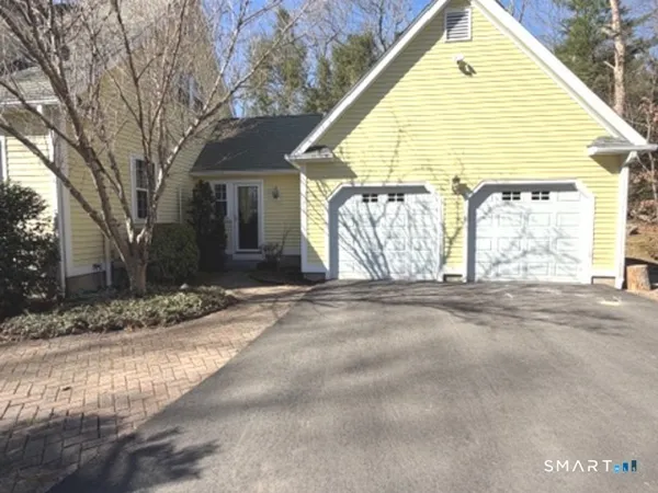 $689,000 | 253 Hurlburt Street, Glastonbury, CT 06033