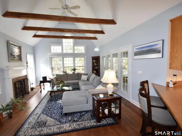 $689,000 | 253 Hurlburt Street, Glastonbury, CT 06033