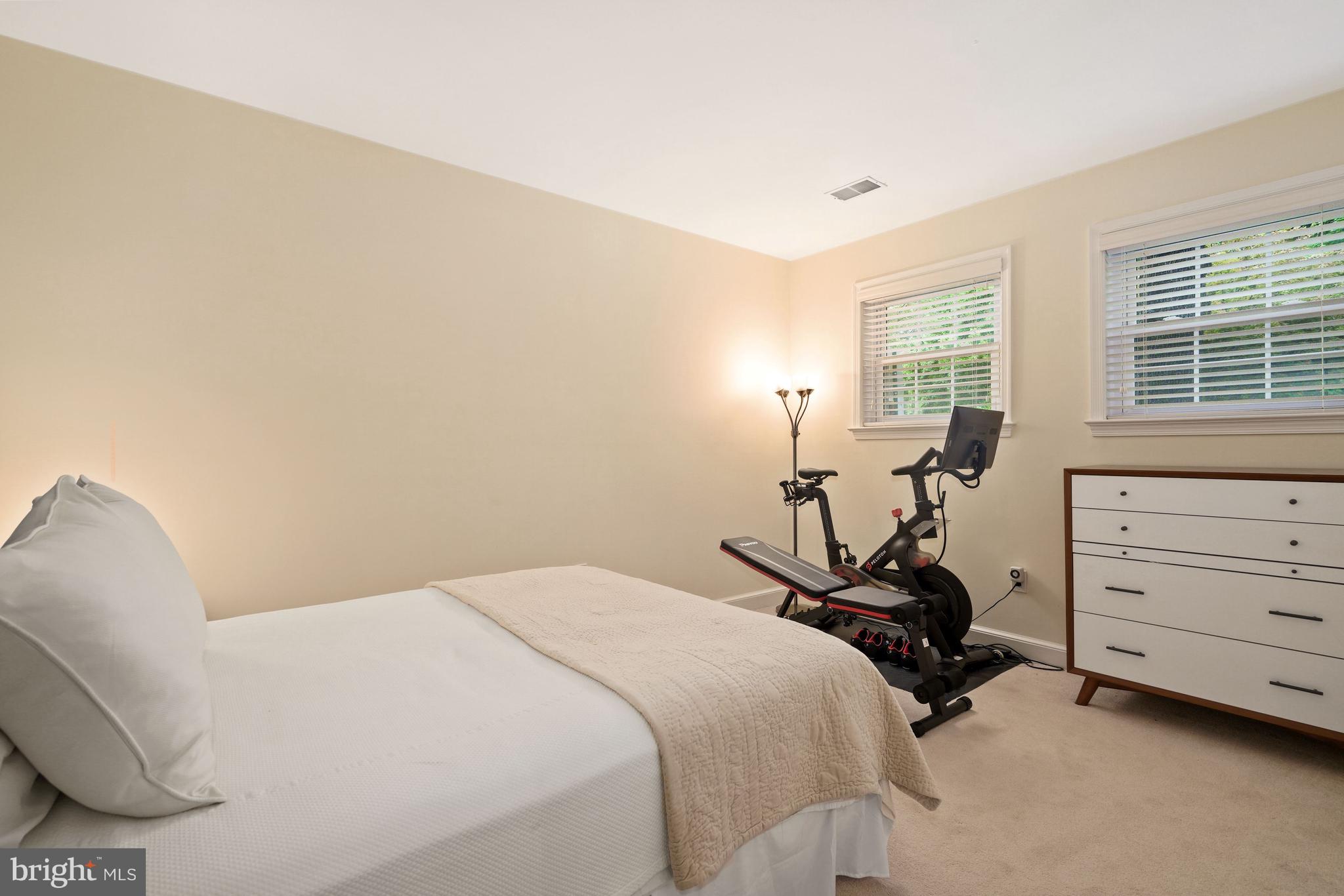 3644 Reservoir Road Northwest Washington, DC 20007 - Photo 22 of 28 Bedroom #3 w/ En-Suite Bath