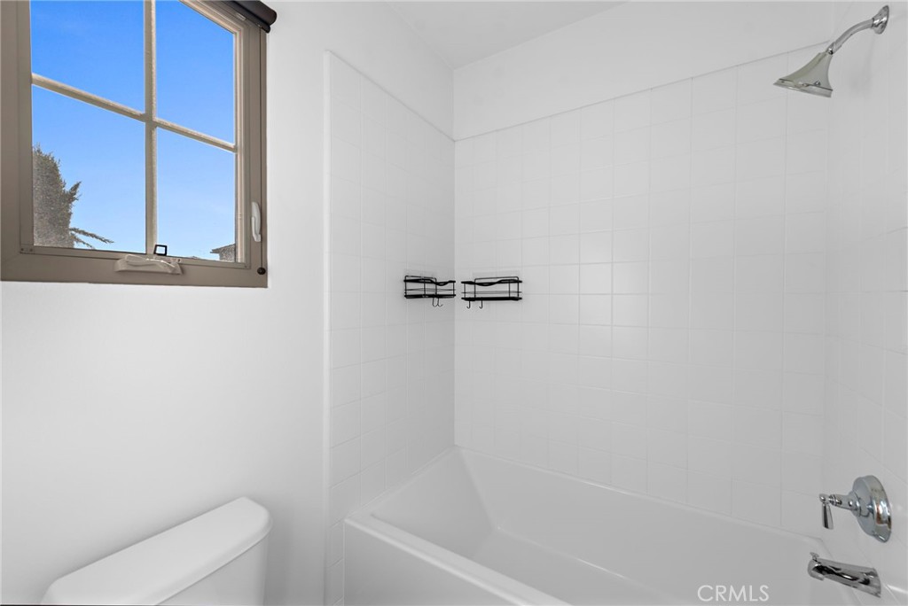 41 Lupari Irvine, CA 92618 - Photo 15 of 31