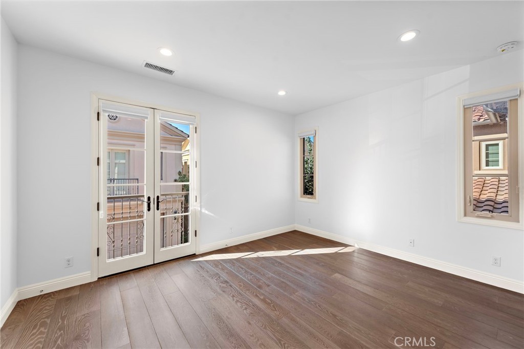 41 Lupari Irvine, CA 92618 - Photo 16 of 31